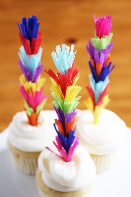 \"fringe.cupcaketoppers\"